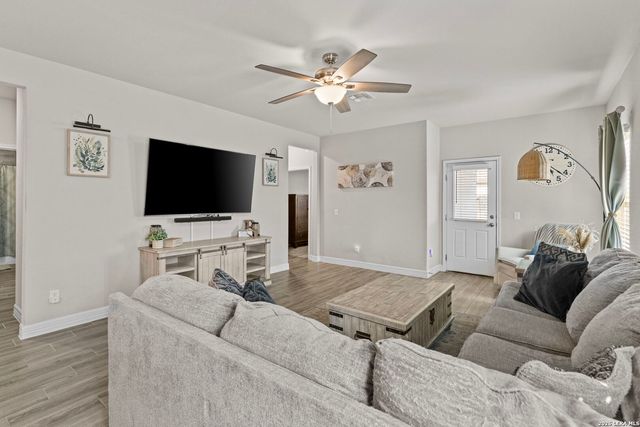729 TUPELO TANK DR, New Braunfels, TX 78130
