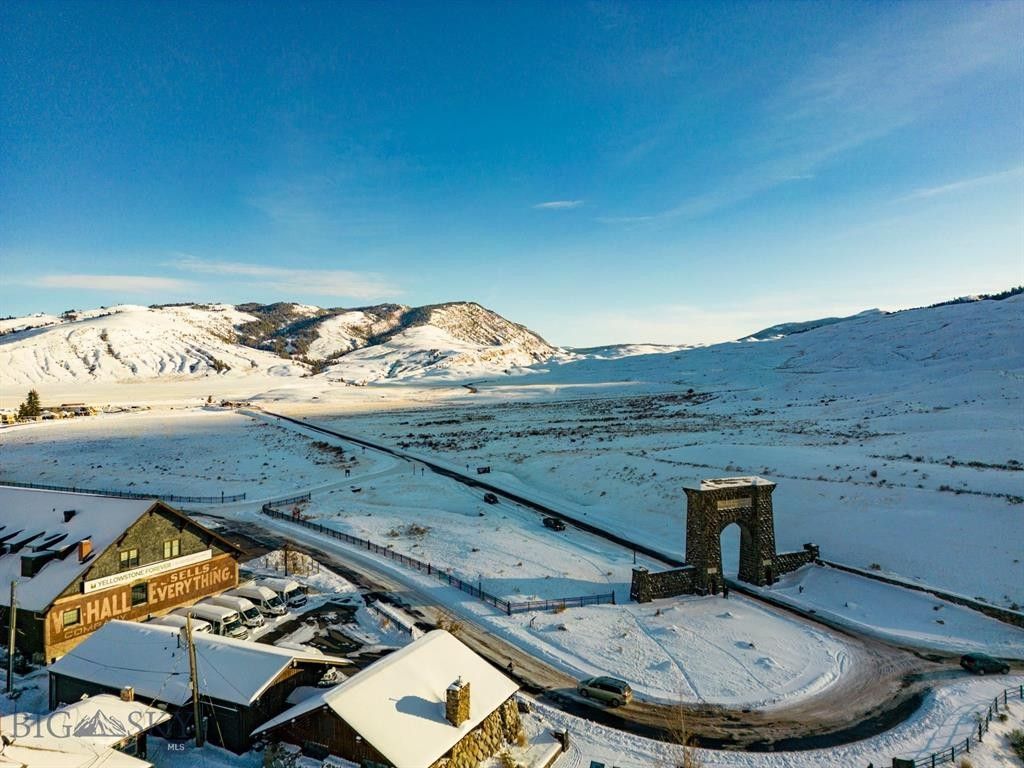 305 Spring Street, Gardiner, MT 59030 photo 20
