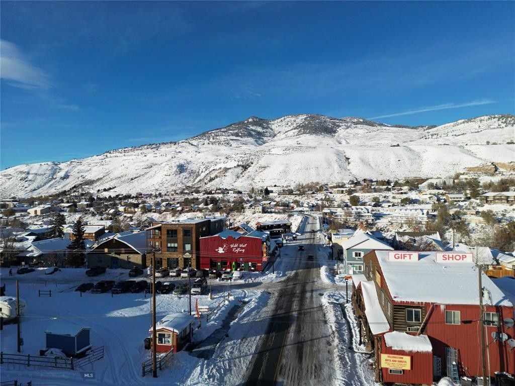 305 Spring Street, Gardiner, MT 59030 photo 25