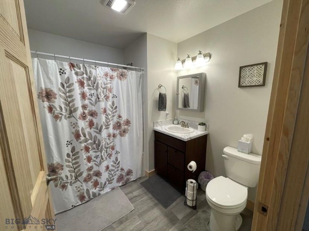 305 Spring Street, Gardiner, MT 59030 photo 7