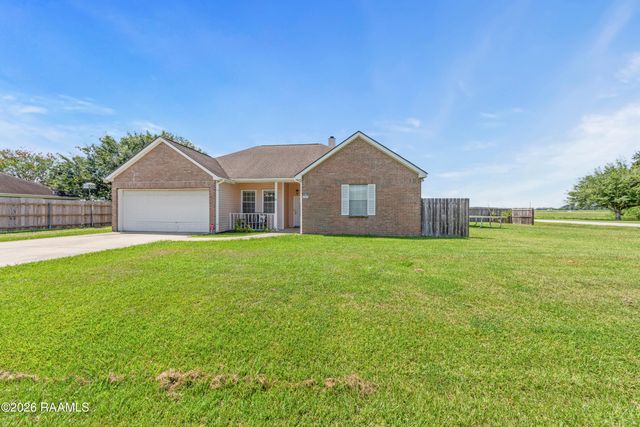 100 Longleaf Drive, Broussard, LA 70518