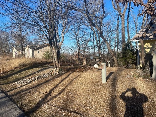 TBD Cherokee Place, Holiday Island, AR 72631