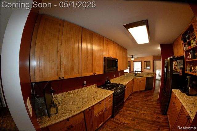 24290 Karr Road, Belleville, MI 48111