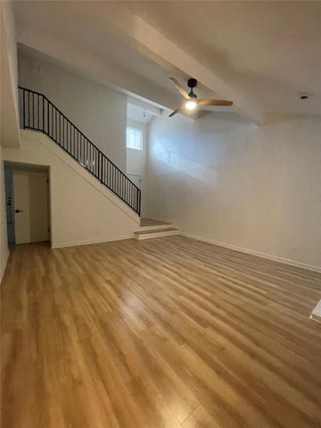 1044 Verbena DR 1472, Austin, TX 78750