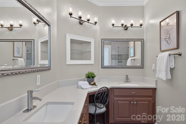 8011 Alba Court, Charlotte, NC 28269