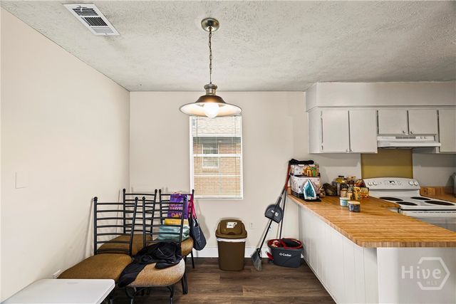 9 Hampstead Avenue, Savannah, GA 31405