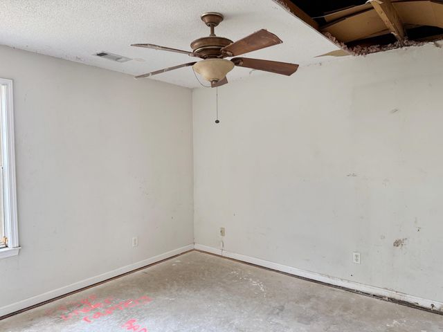 1680 BERRYHILL RD, Cordova, TN 38016