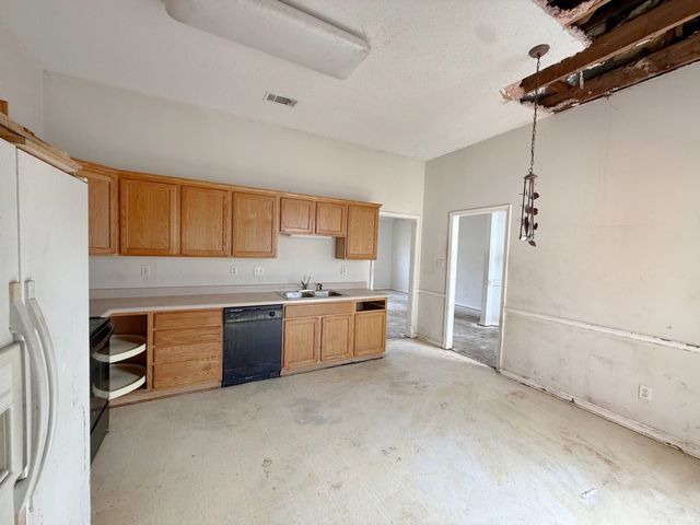 1680 BERRYHILL RD, Cordova, TN 38016