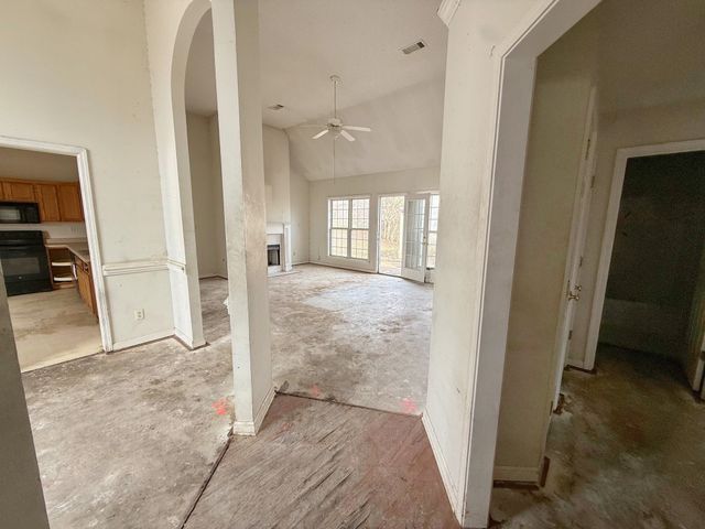 1680 BERRYHILL RD, Cordova, TN 38016