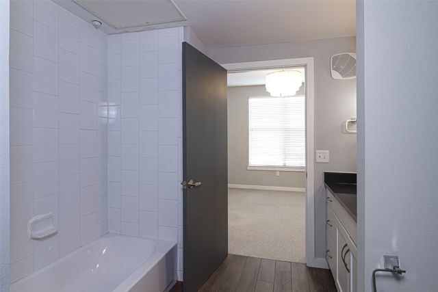 5609 SMU Boulevard 305, Dallas, TX 75206