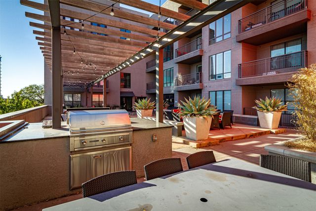 5609 SMU Boulevard 305, Dallas, TX 75206