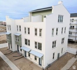 10997 S FREESTONE RD #110, South Jordan, UT 84009