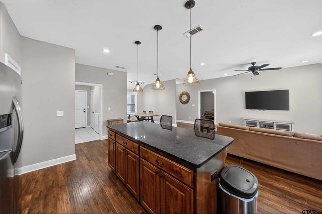 14618 County Road 463, Lindale, TX 75771