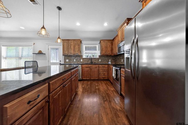 14618 County Road 463, Lindale, TX 75771