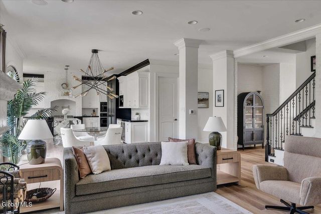 217 Brittany Place, Niskayuna, NY 12309