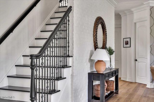 217 Brittany Place, Niskayuna, NY 12309