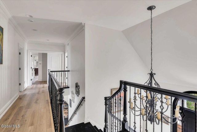 217 Brittany Place, Niskayuna, NY 12309