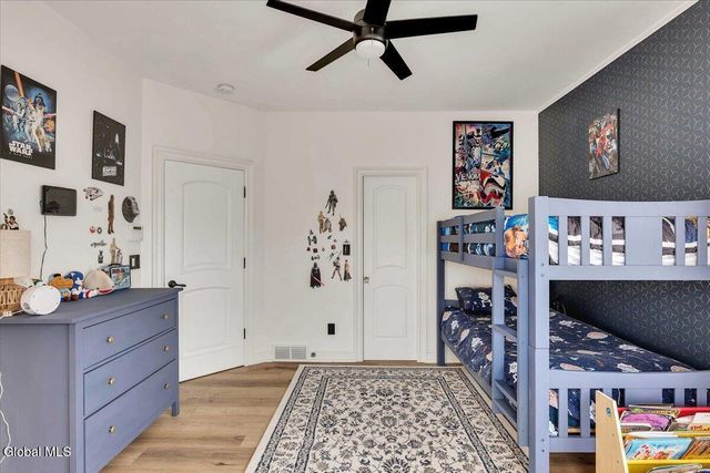 217 Brittany Place, Niskayuna, NY 12309