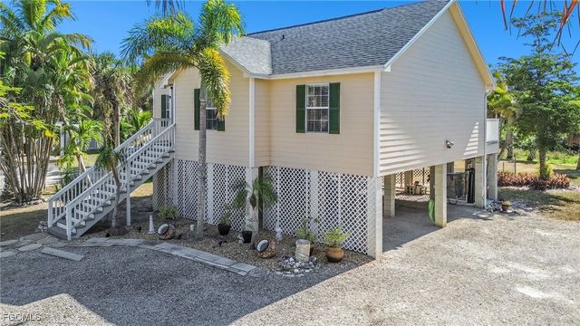 13331 Electron DR, Fort Myers, FL 33908