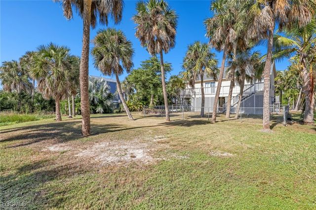 13331 Electron DR, Fort Myers, FL 33908