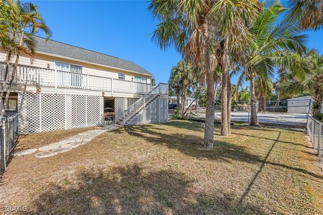 13331 Electron DR, Fort Myers, FL 33908