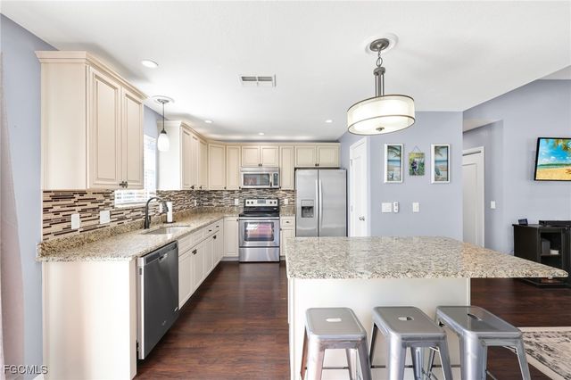 13331 Electron DR, Fort Myers, FL 33908