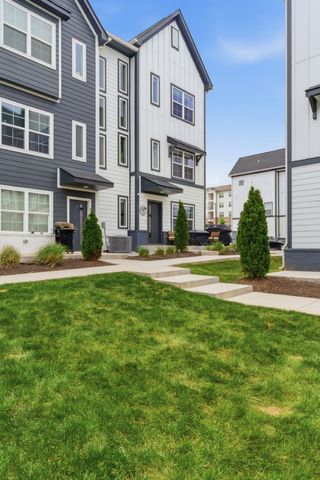 700 N DuPont Ave Apt 311, Madison, TN 37115