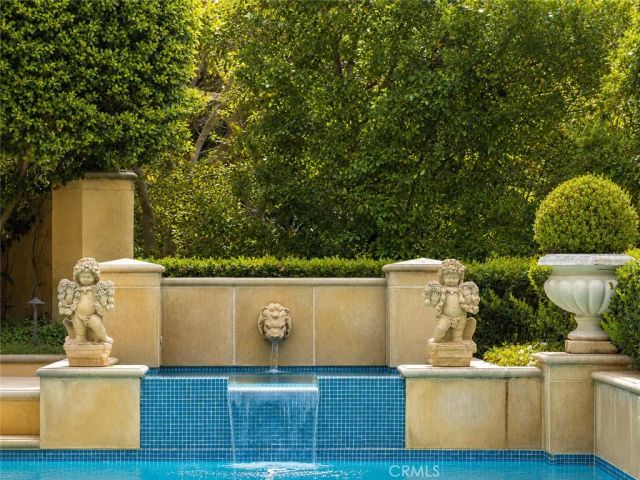 10511 Easter Hill Drive, North Tustin, CA 92705