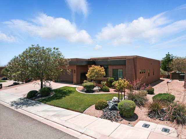 5279 N NORTHGATE PEAKS DR, St. George, UT 84770