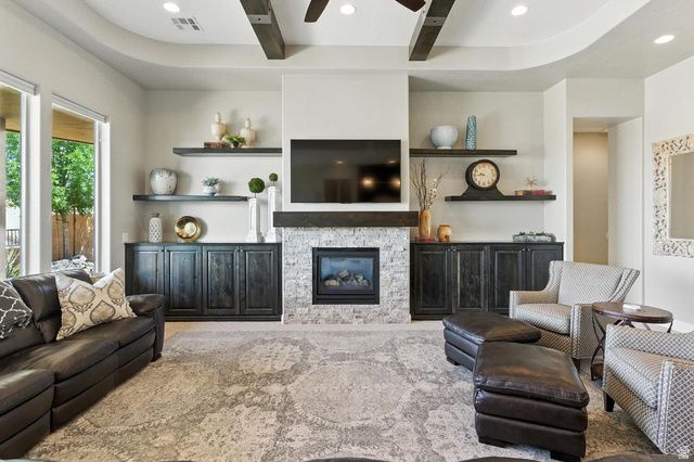 5279 N NORTHGATE PEAKS DR, St. George, UT 84770