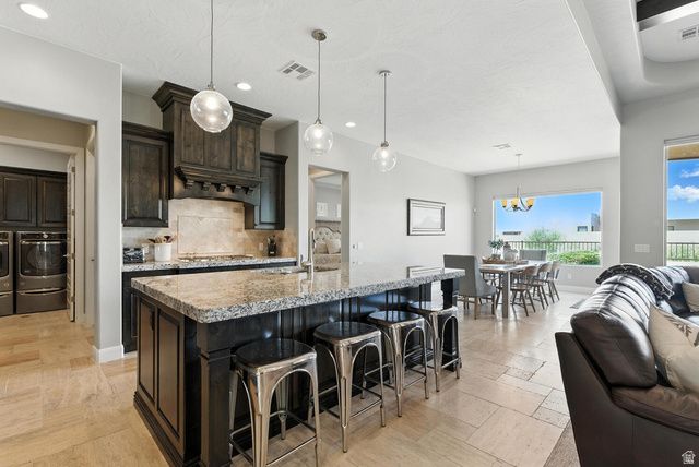 5279 N NORTHGATE PEAKS DR, St. George, UT 84770