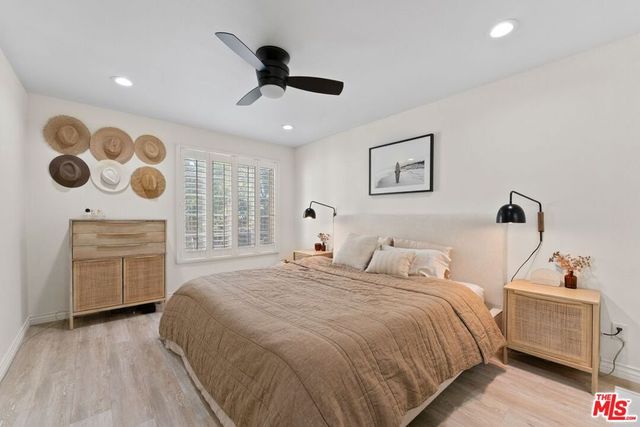 5515 Canoga Avenue 220, Woodland Hills, CA 91367