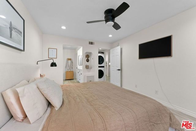 5515 Canoga Avenue 220, Woodland Hills, CA 91367