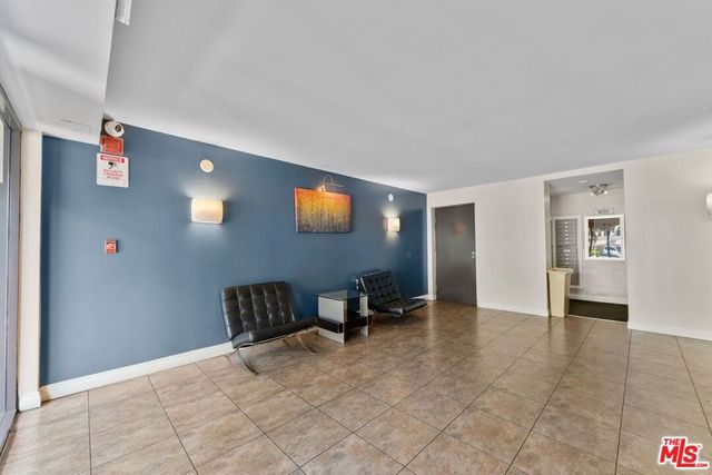 5515 Canoga Avenue 220, Woodland Hills, CA 91367