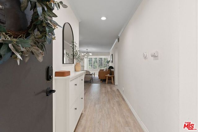 5515 Canoga Avenue 220, Woodland Hills, CA 91367