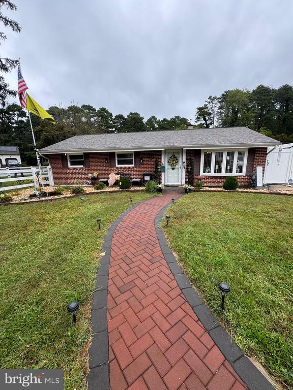 116 LENAPE TER, Williamstown, NJ 08094