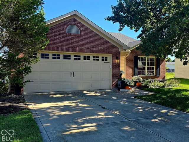 7155 N Lyndhurst Crossing, Mccordsville, IN 46055