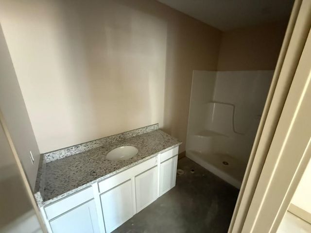5097 N Toben Dr., Bel Aire, KS 67226