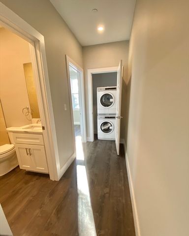 24 Norwood St 3, Boston, MA 02122
