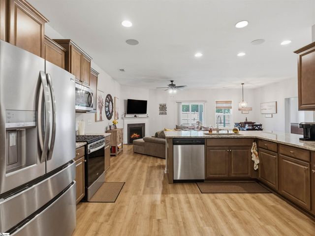 409 Sonoma Court, Seneca, SC 29678