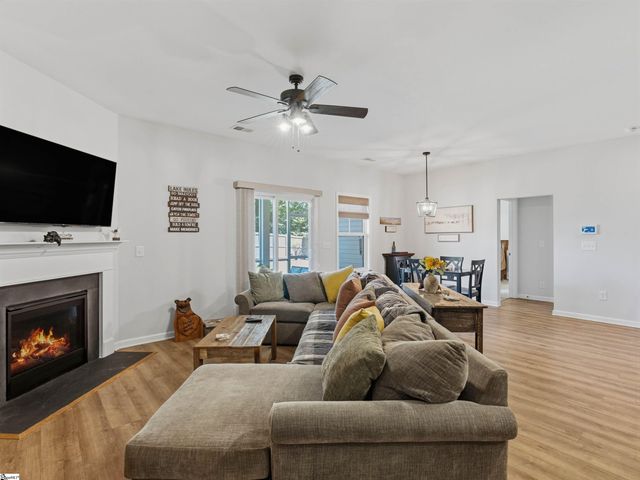 409 Sonoma Court, Seneca, SC 29678