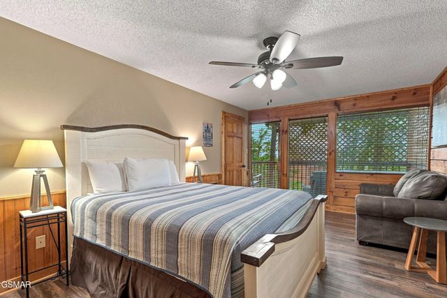 2867 Eagle Crest Way, Sevierville, TN 37876