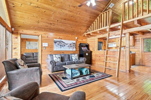 2867 Eagle Crest Way, Sevierville, TN 37876