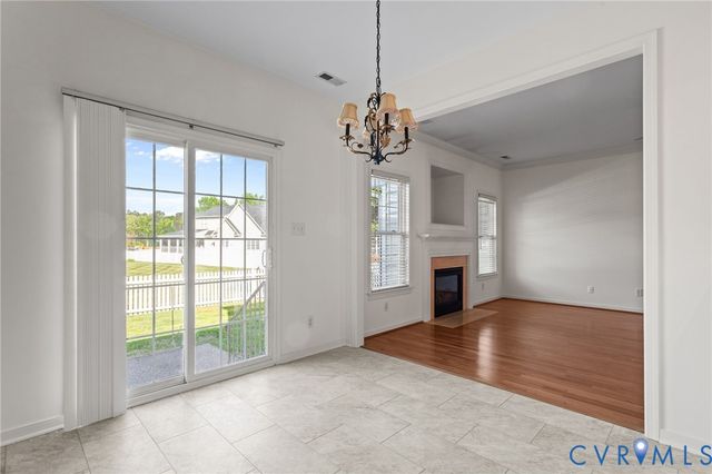143 Carriage Point Ln, Glen Allen, VA 23059
