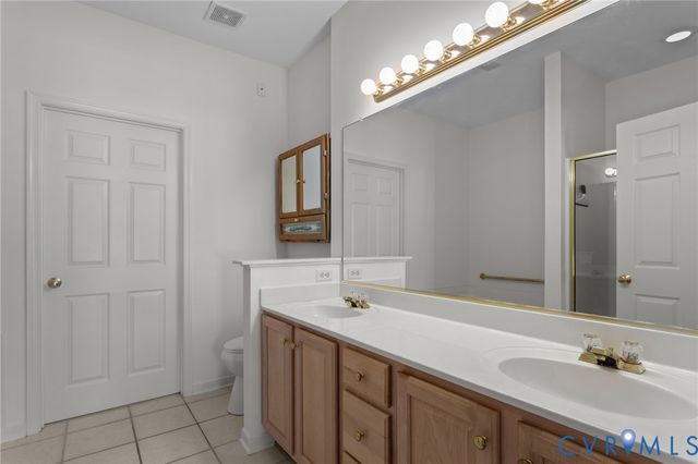 143 Carriage Point Ln, Glen Allen, VA 23059