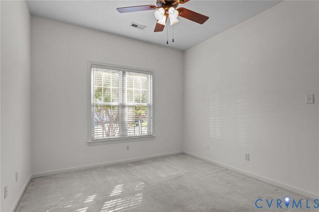 143 Carriage Point Ln, Glen Allen, VA 23059