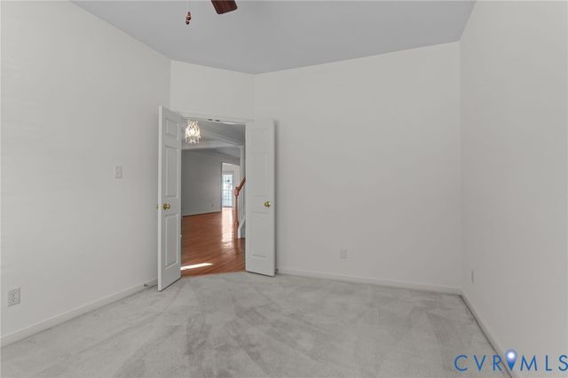 143 Carriage Point Ln, Glen Allen, VA 23059