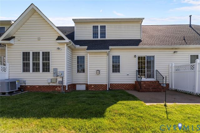 143 Carriage Point Ln, Glen Allen, VA 23059