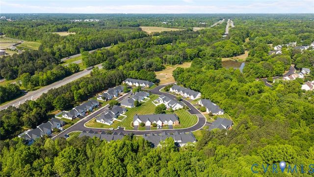 143 Carriage Point Ln, Glen Allen, VA 23059