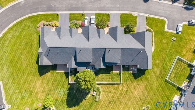 143 Carriage Point Ln, Glen Allen, VA 23059